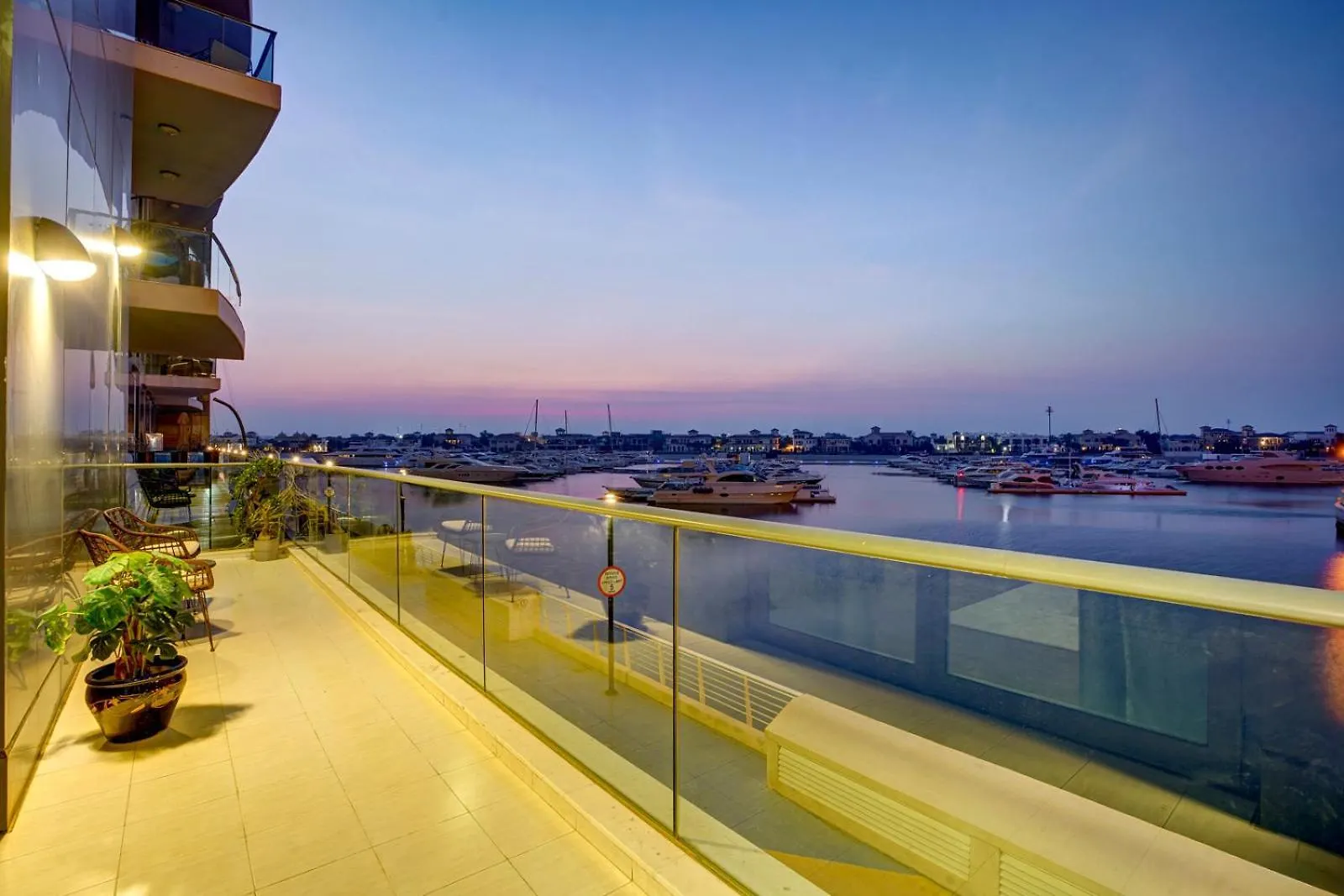 Oceana Atlantic Seaside Apt Dubai United Arab Emirates
